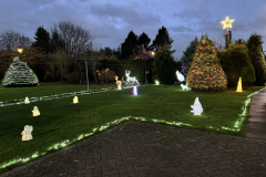 Christmas-garden-decs-2-scaled